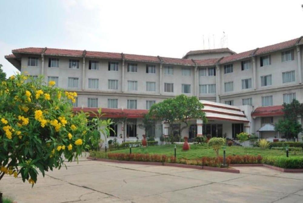 Ramee Guestline Tirupati Hotel Exterior foto